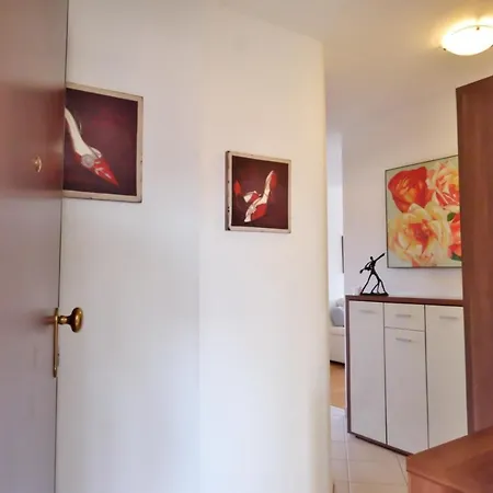 Apartment App Sailboat Near City Center And Beach *